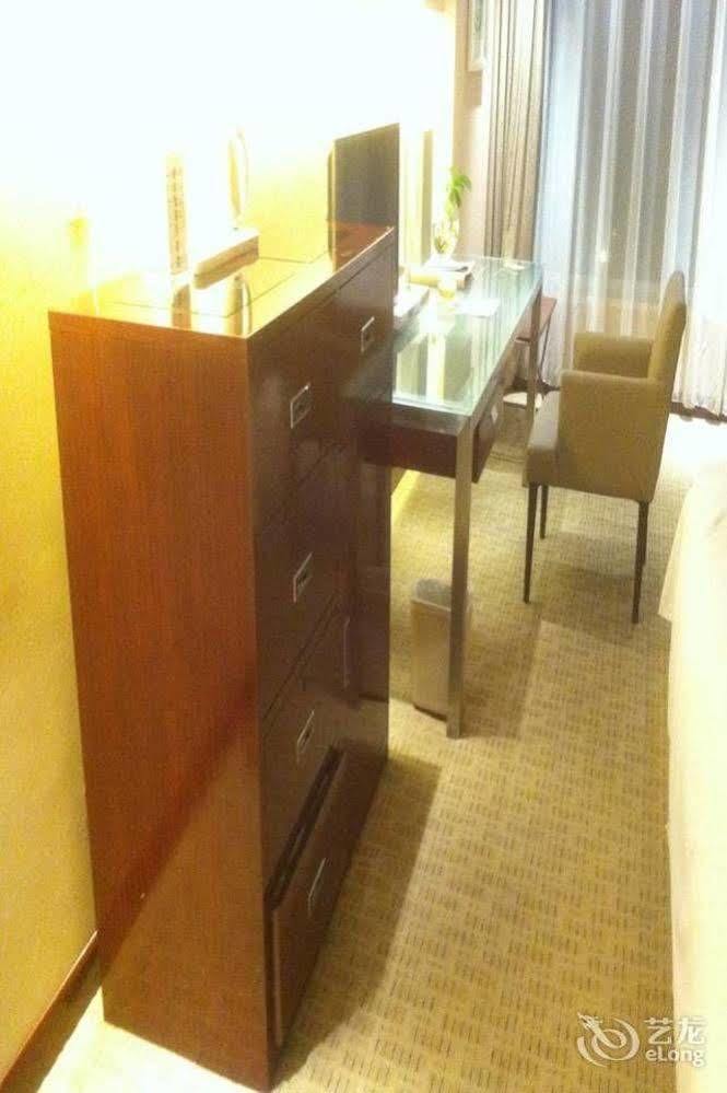Qianjin Hotel - Changchun Buitenkant foto